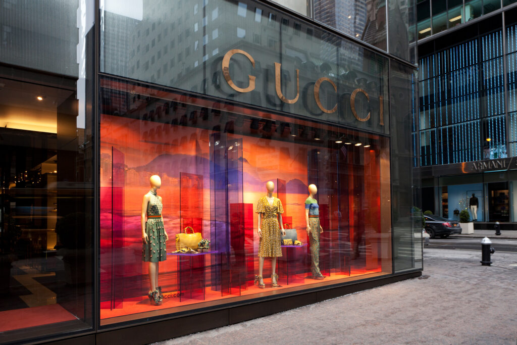 Fifth Avenue In New York Shopping - 5th Avenue Gucci Manhattan